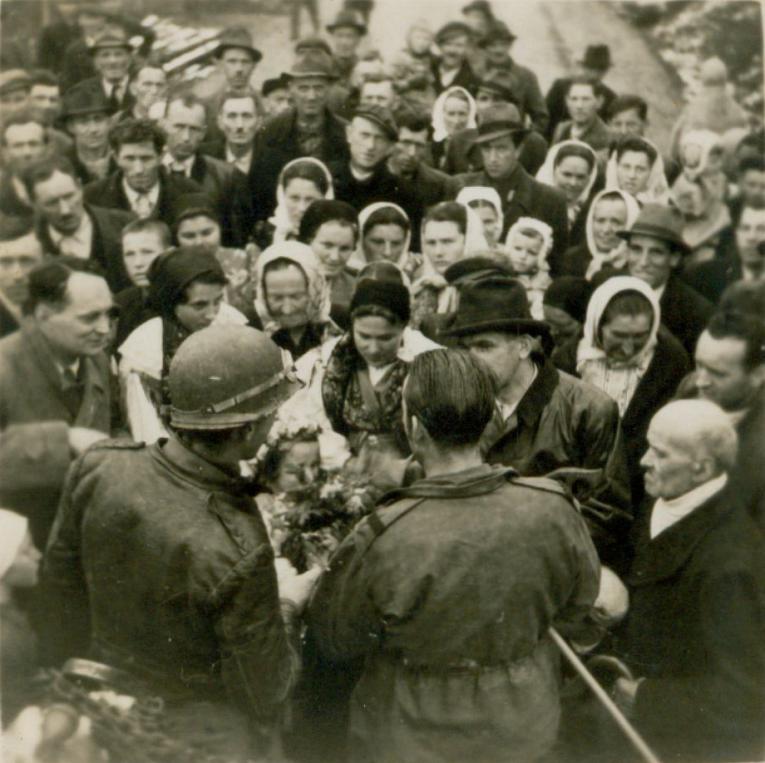 Přivítání americké armády v Postřekově 2. 5. 1945